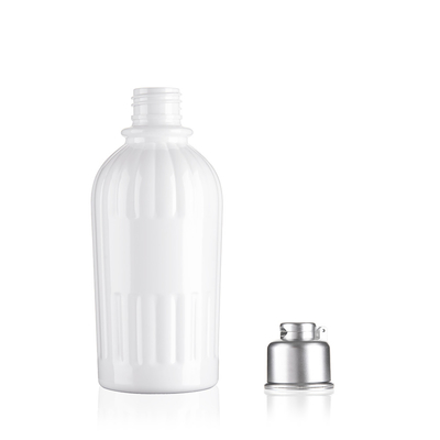 Engraving Logo Transparent Cosmetic Bottle 250ml PET Plastic Bottles With Flip Top Cap